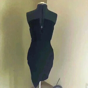 TIMING black evening dress cleavage reveal size SMALL